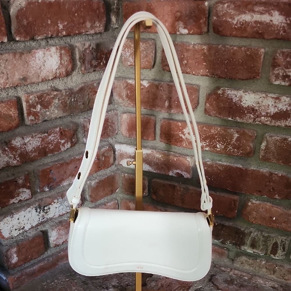 JW Pei White Baguette Shoulder Bag Gold Hardware Minimalist Y2K Chic